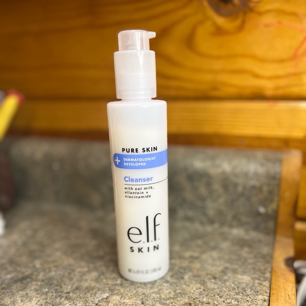 Elf Pure Skin Cleanser with Niacinamide